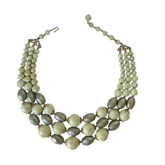 1960s Triple Strand Shades of Green Gold Specks Nugget & Round Beaded Necklace - Picture 4 of 6